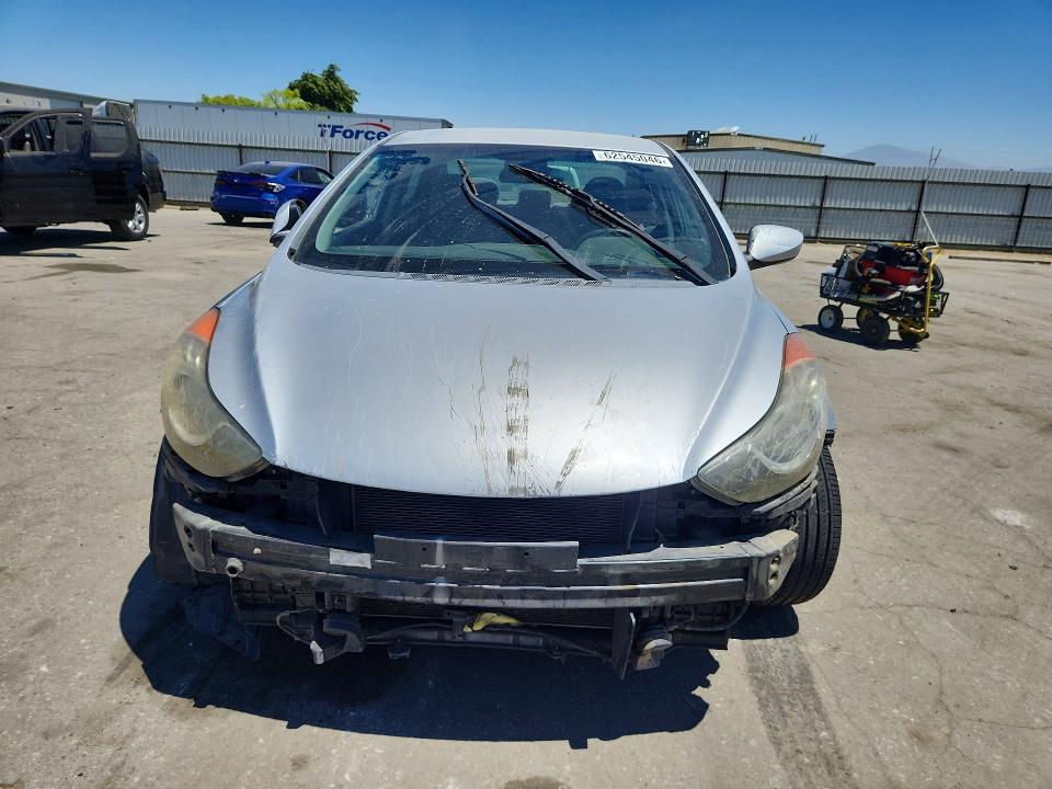 Photo 5 from auction – 2012 HYUNDAI ELANTRA with VIN 5NPDH4AE8CH133074