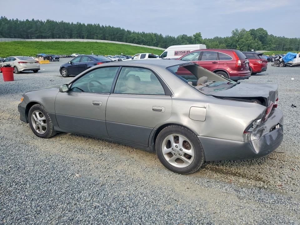 Photo 2 from auction – 2001 LEXUS ES with VIN JT8BF28G310335788
