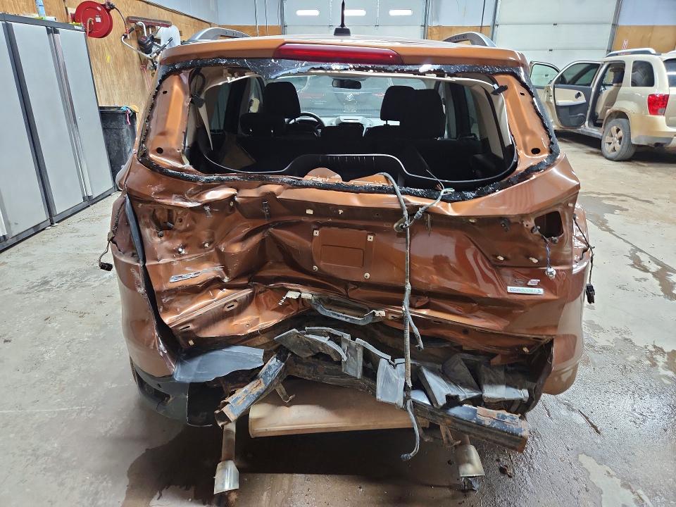 Photo 6 from auction – 2017 FORD ESCAPE with VIN 1FMCU0GD4HUB09989