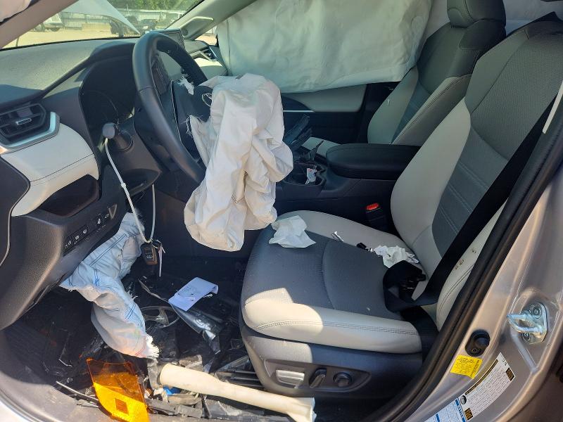Photo 7 from auction – 2021 TOYOTA RAV4 with VIN JTMD6RFVXMD043640