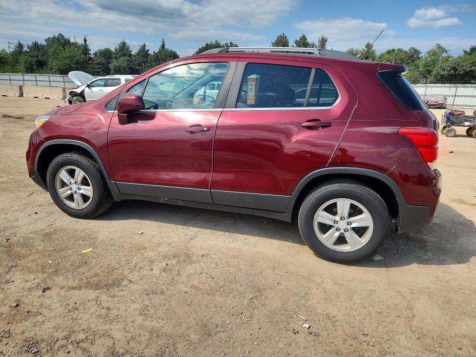 Photo 2 from auction – 2017 CHEVROLET TRAX with VIN 3GNCJPSB3HL161756