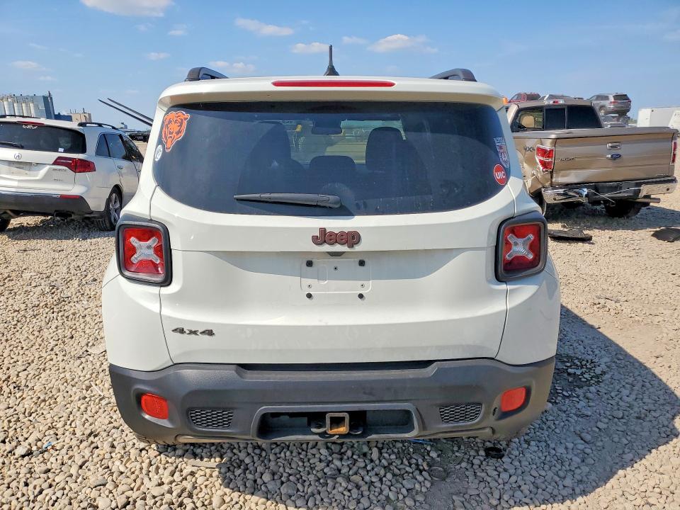 Photo 6 from auction – 2016 JEEP RENEGADE with VIN ZACCJBBT7GPE00929