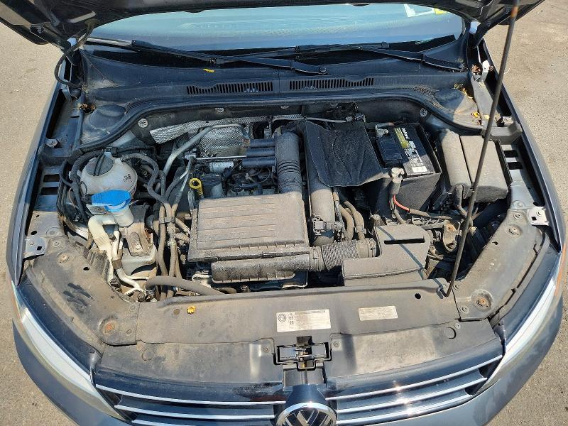 Photo 11 from auction – 2017 VOLKSWAGEN JETTA with VIN 3VWDB7AJ9HM325764