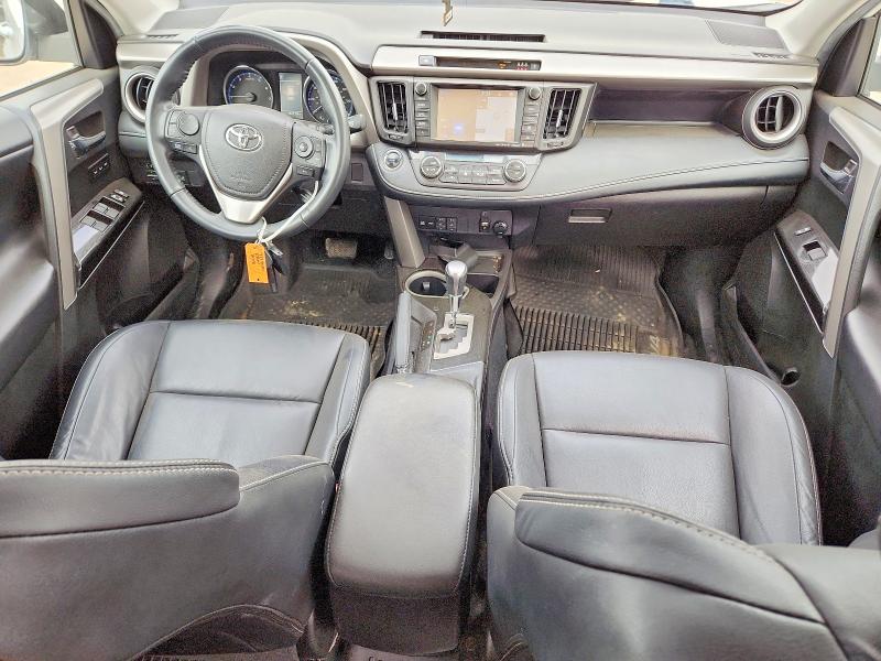 Photo 8 from auction – 2018 TOYOTA RAV4 with VIN 2T3DFREV5JW754081