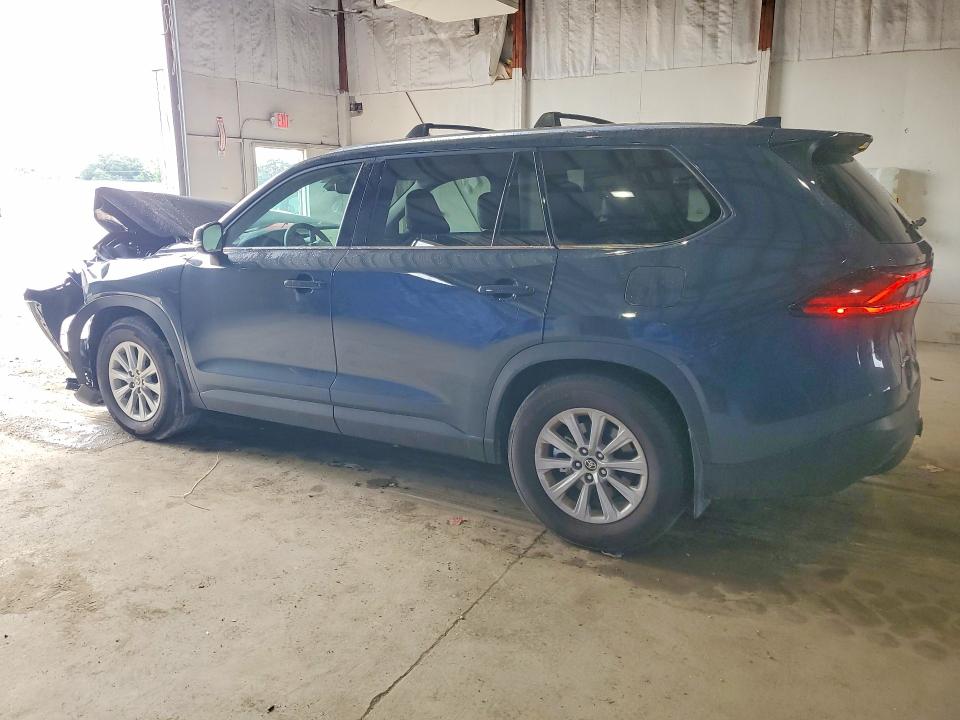 Photo 2 from auction – 2026 TOYOTA GRAND HIGHLANDER HYBRID with VIN 5TDACAB52TS102654
