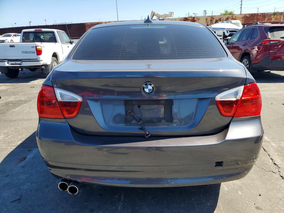 Photo 6 from auction – 2007 BMW 328 with VIN WBAVA37557NE27175