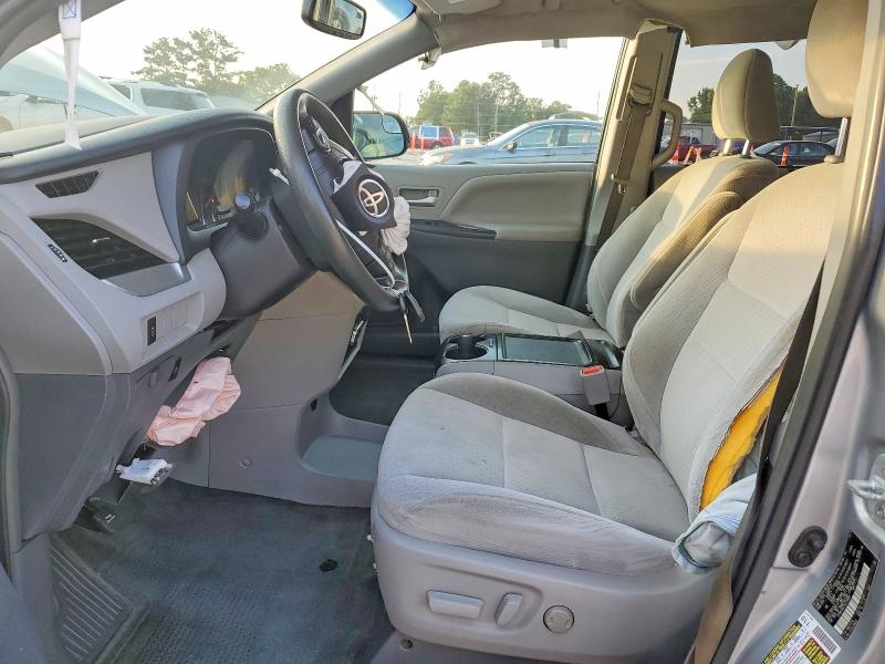 Photo 7 from auction – 2016 TOYOTA SIENNA with VIN 5TDKK3DC7GS739981