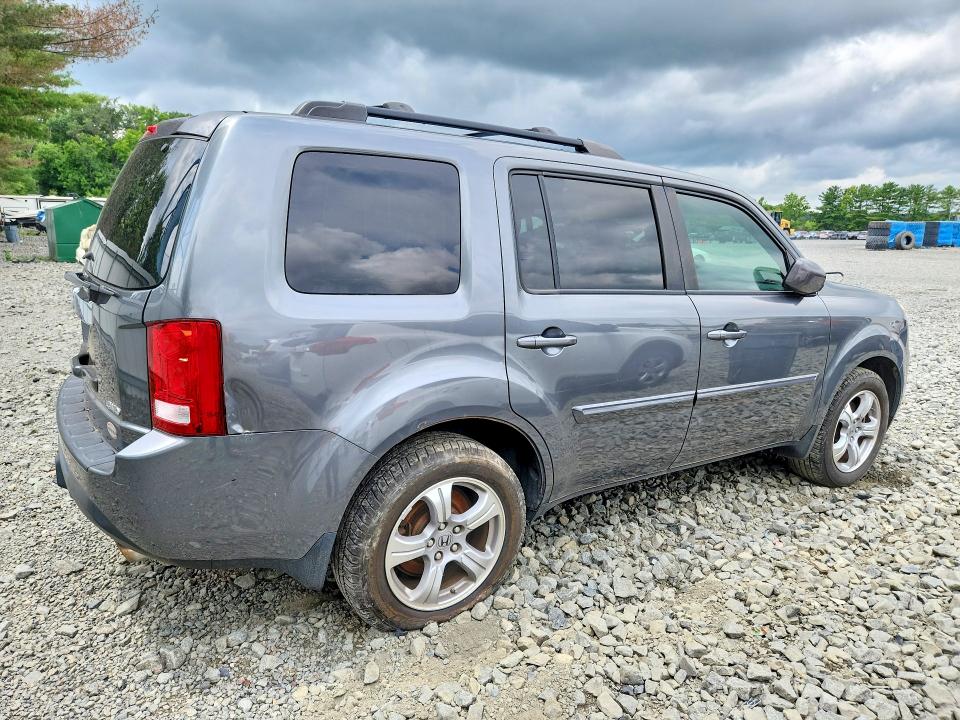 Photo 3 from auction – 2012 HONDA PILOT with VIN 5FNYF4H56CB062162
