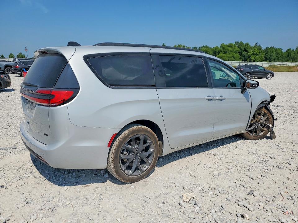 Photo 3 from auction – 2026 CHRYSLER PACIFICA with VIN 2C4RC3BG5TR219072
