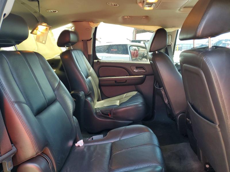 Photo 11 from auction – 2008 CHEVROLET SUBURBAN with VIN 3GNFK16318G188859