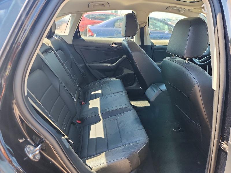 Photo 10 from auction – 2023 VOLKSWAGEN JETTA with VIN 3VW7M7BU1PM040944