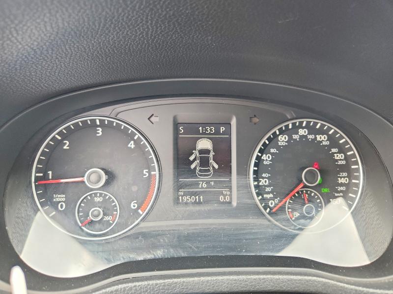 Photo 9 from auction – 2014 VOLKSWAGEN PASSAT with VIN 1VWCN7A38EC074043