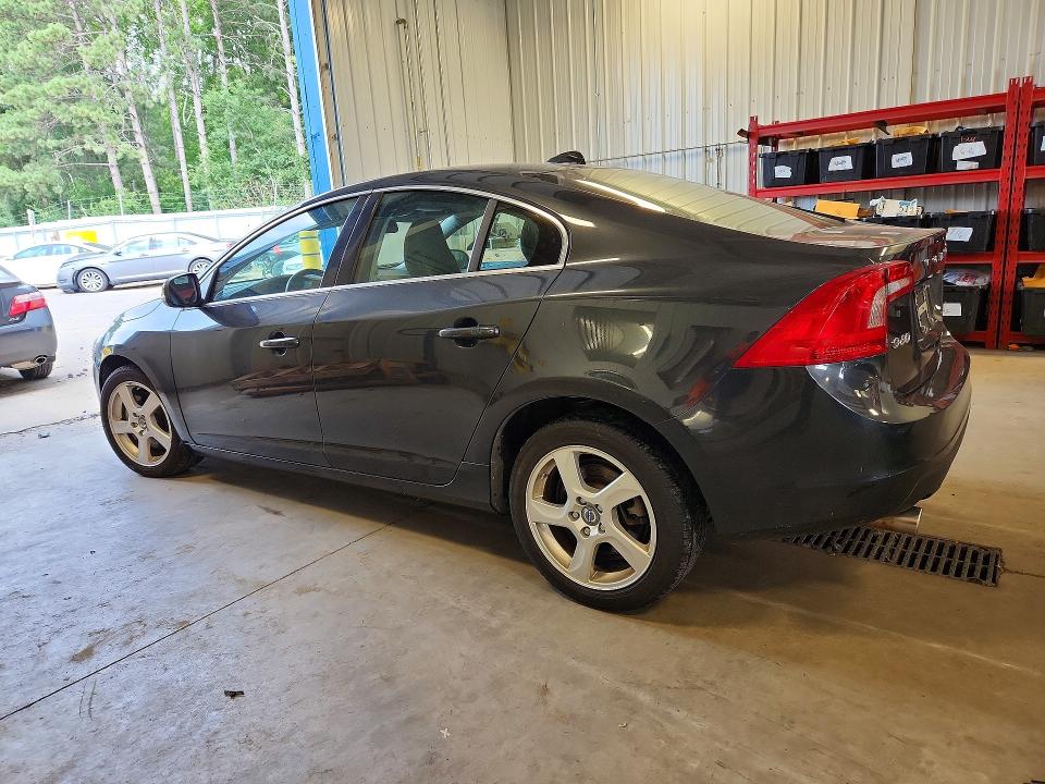 Photo 2 from auction – 2013 VOLVO S60 with VIN YV1612FHXD1229957