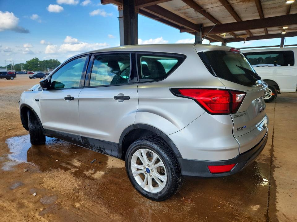 Photo 2 from auction – 2019 FORD ESCAPE with VIN 1FMCU0F73KUA67785