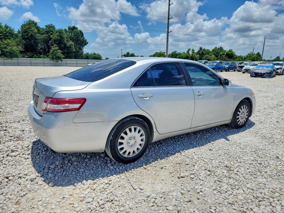 Снимка 3 от търг – 2011 TOYOTA CAMRY с VIN 4T1BF3EK9BU774256