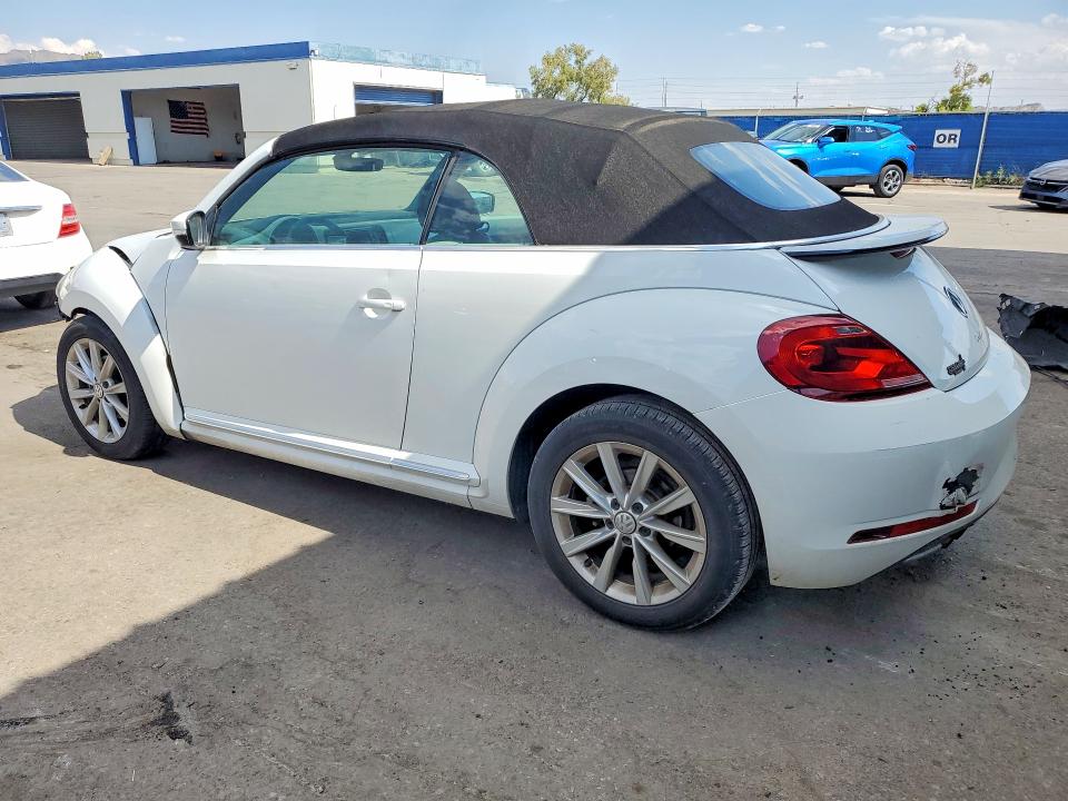 Zdjęcie 2 z aukcji – 2019 VOLKSWAGEN BEETLE z VIN 3VW5DAAT5KM503612