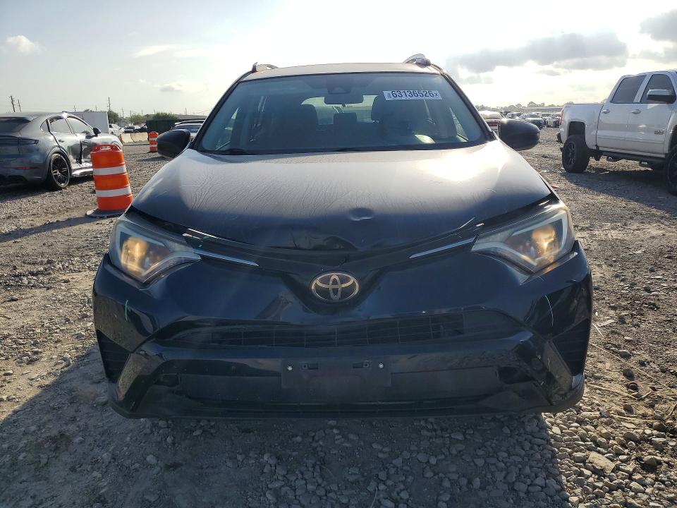 Photo 5 from auction – 2017 TOYOTA RAV4 with VIN JTMZFREV8HJ716360