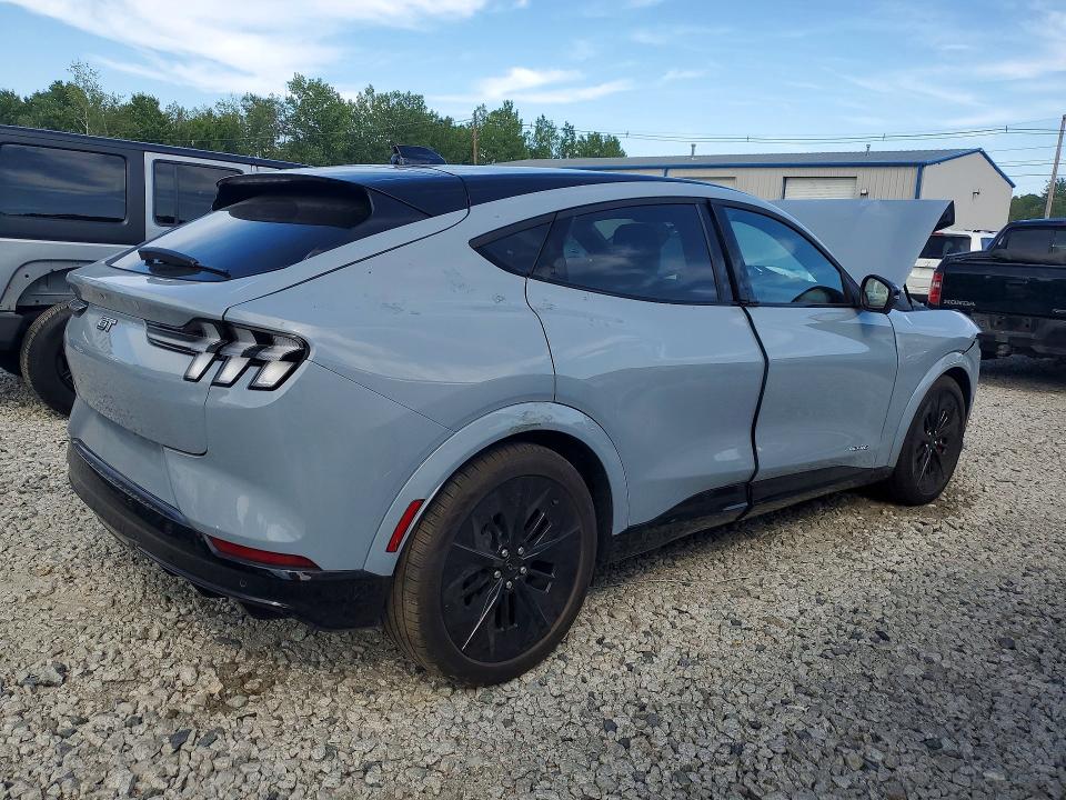 Photo 3 from auction – 2025 FORD MUSTANG MACH-E with VIN 3FMTK4SX1SMA49034