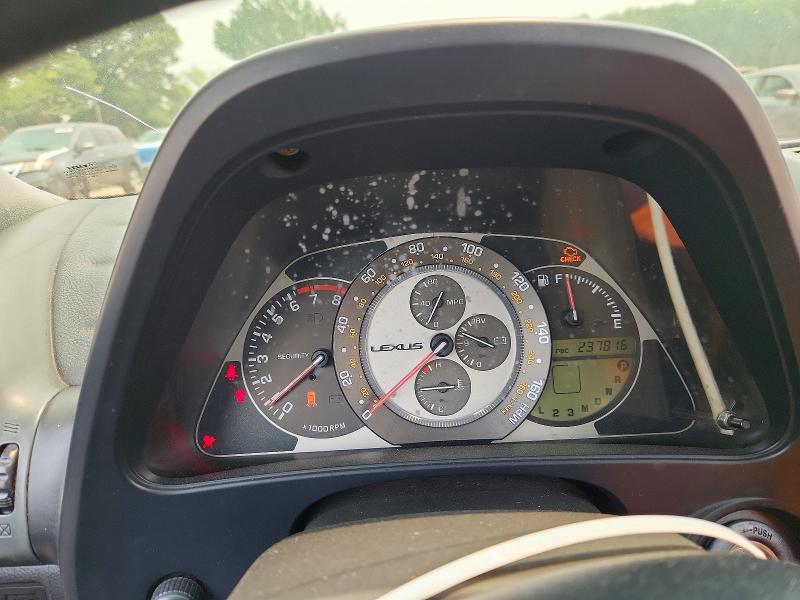 Photo 9 from auction – 2004 LEXUS IS with VIN JTHBD192440092547