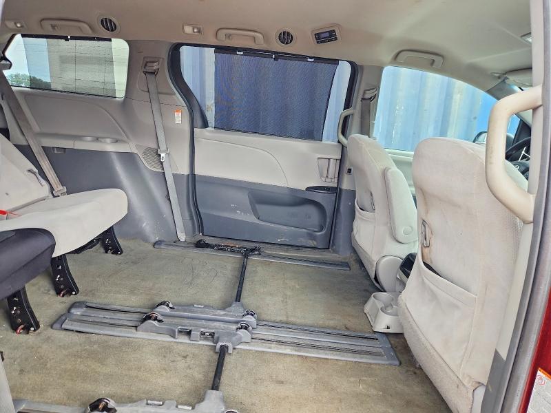 Photo 11 from auction – 2016 TOYOTA SIENNA with VIN 5TDKK3DC2GS730251