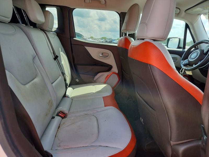 Photo 11 from auction – 2016 JEEP RENEGADE with VIN ZACCJBDT1GPC51298