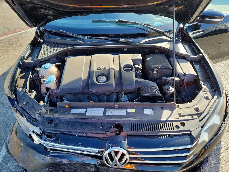Photo 11 from auction – 2013 VOLKSWAGEN PASSAT with VIN 1VWBP7A32DC011556