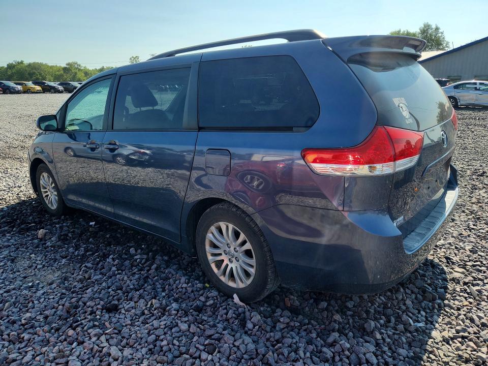 Photo 2 from auction – 2013 TOYOTA SIENNA with VIN 5TDYK3DC0DS382438