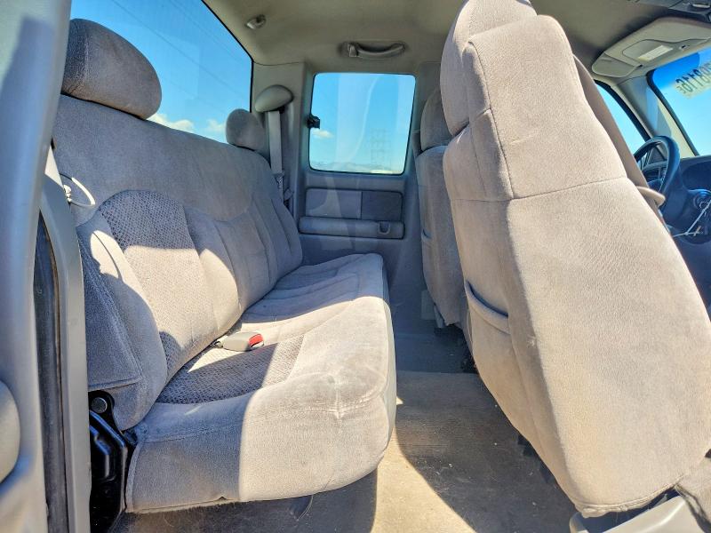 Photo 10 from auction – 2000 CHEVROLET SILVERADO with VIN 2GCEK19TXY1109391