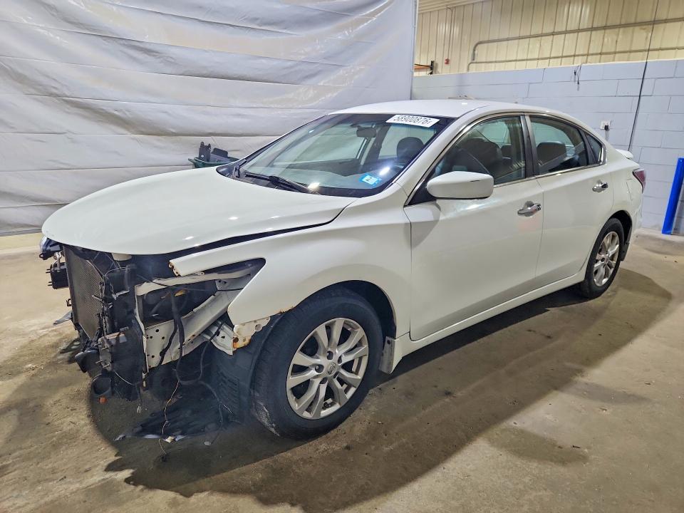 NISSAN ALTIMA 2015 with VIN 1N4AL3AP2FC251396 - Photo from auction
