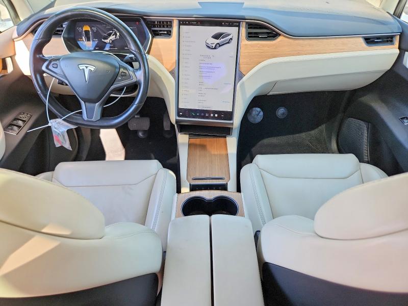 Photo 8 from auction – 2018 TESLA MODEL X with VIN 5YJXCAE29JF124180
