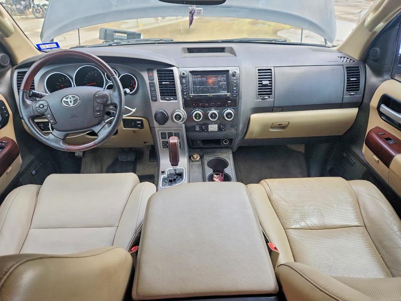 Photo 8 from auction – 2011 TOYOTA SEQUOIA with VIN 5TDYY5G13BS034134