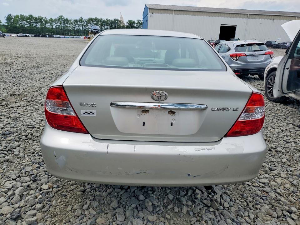 Photo 6 from auction – 2002 TOYOTA CAMRY with VIN 4T1BE32KX2U007250