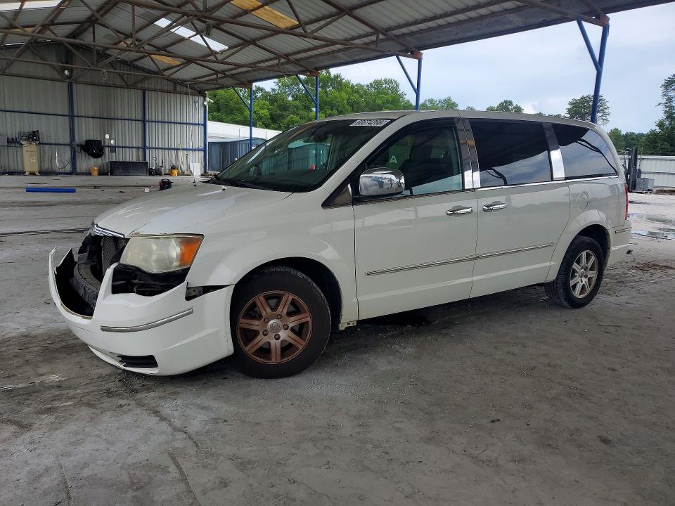 Photo 1 from auction – 2010 CHRYSLER TOWN & COUNTRY with VIN 2A4RR2D14AR330088