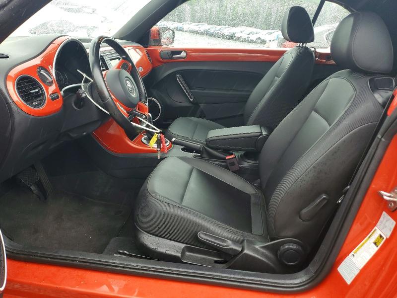 Photo 7 from auction – 2018 VOLKSWAGEN BEETLE with VIN 3VW5DAAT6JM502368