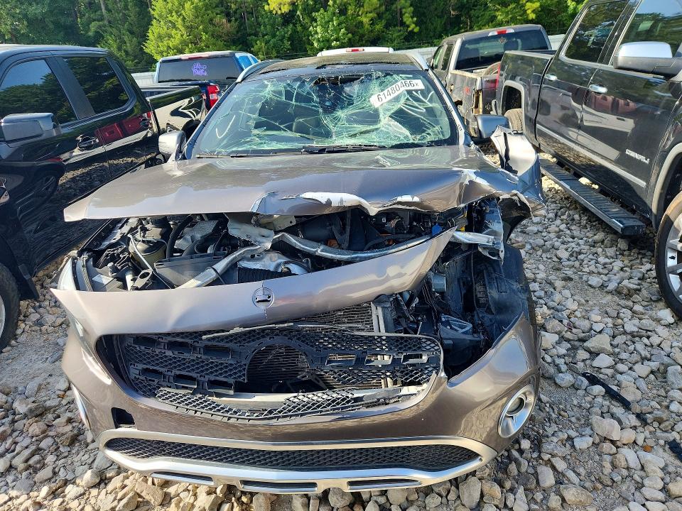 Photo 5 from auction – 2018 MERCEDES-BENZ GLA with VIN WDCTG4EB2JJ482728