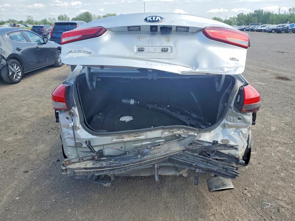 Photo 6 from auction – 2017 KIA FORTE with VIN 3KPFL4A81HE087147