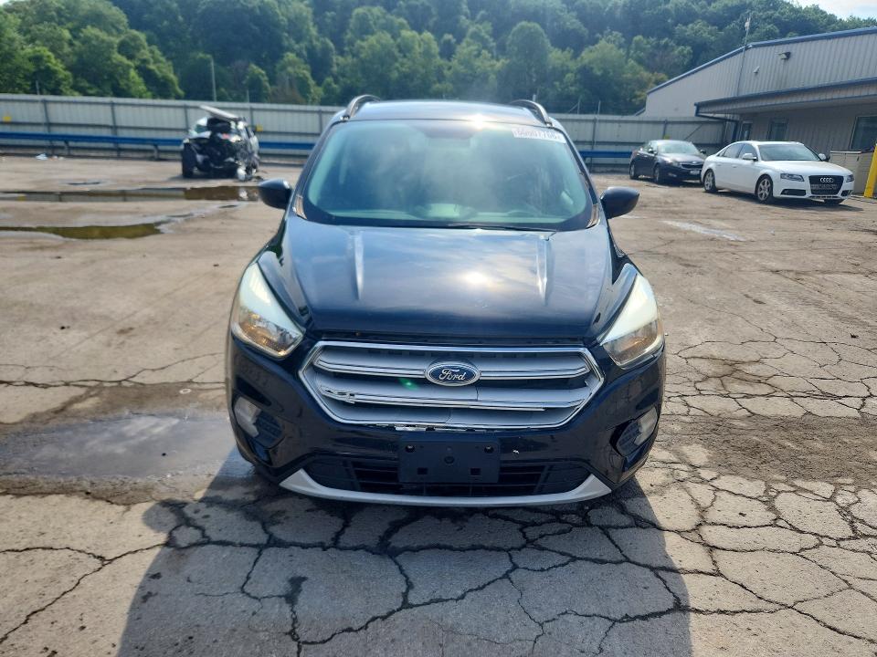 Снимка 5 от търг – 2018 FORD ESCAPE с VIN 1FMCU9GD5JUA10754