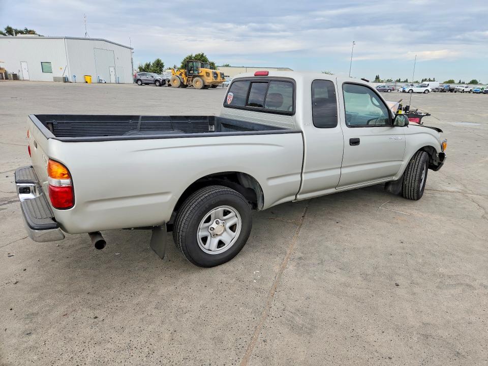 Снимка 3 от търг – 2001 TOYOTA TACOMA с VIN 5TEVL52N11Z832676