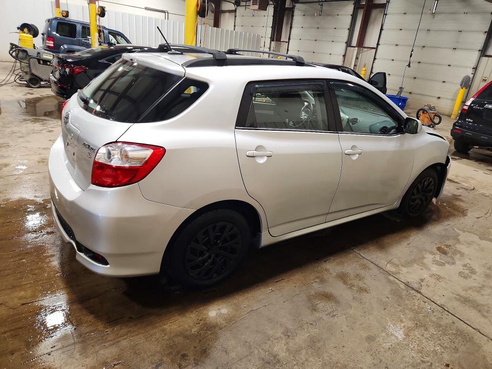 Photo 3 from auction – 2012 TOYOTA MATRIX with VIN 2T1KU4EE9CC844105