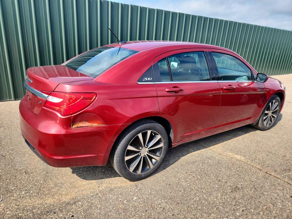 Photo 3 from auction – 2014 CHRYSLER 200 with VIN 1C3CCBBG6EN179847