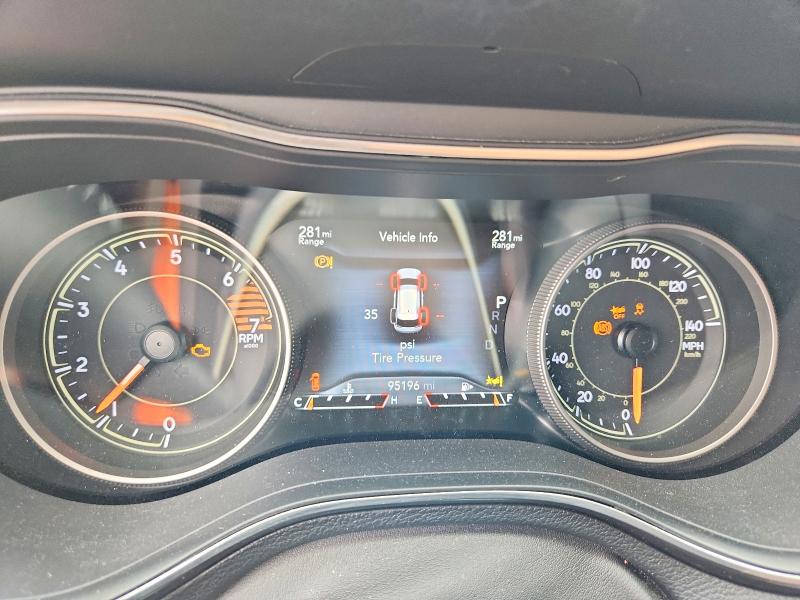 Photo 9 from auction – 2019 JEEP CHEROKEE with VIN 1C4PJLDB4KD110585