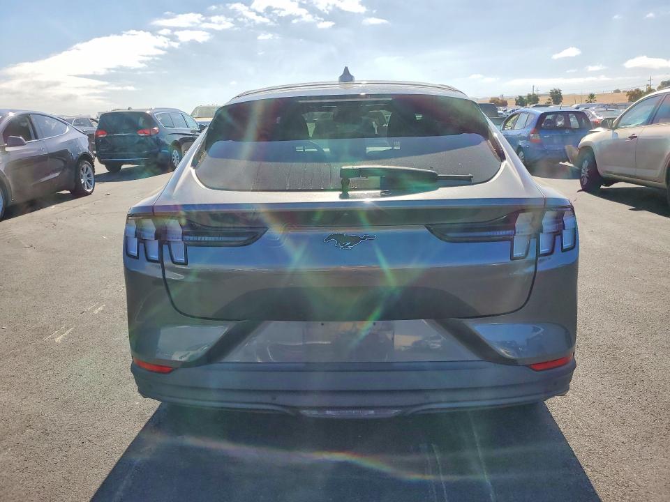 Photo 6 from auction – 2021 FORD MUSTANG MACH-E with VIN 3FMTK1SS6MMA20196