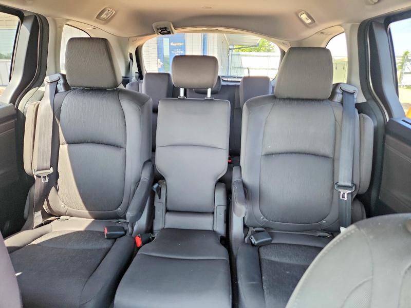 Photo 10 from auction – 2018 HONDA ODYSSEY with VIN 5FNRL6H57JB058093