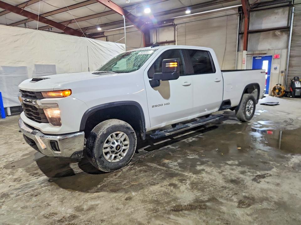 CHEVROLET SILVERADO 2025 with VIN 1GC1KNEY6SF298919 - Photo from auction