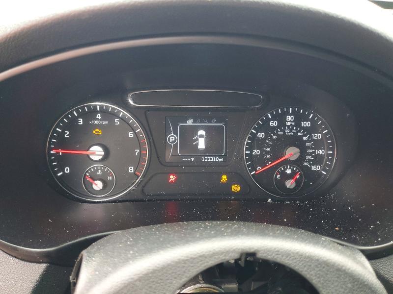 Photo 9 from auction – 2017 KIA SORENTO with VIN 5XYPG4A38HG261215