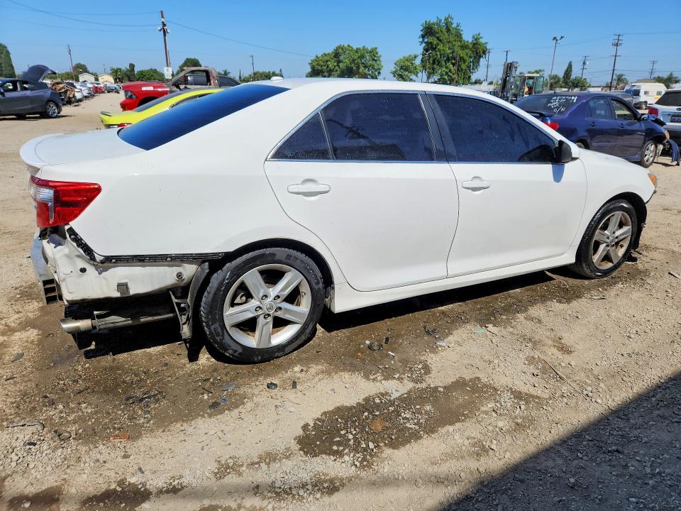 Photo 3 from auction – 2014 TOYOTA CAMRY with VIN 4T1BF1FK9EU760767