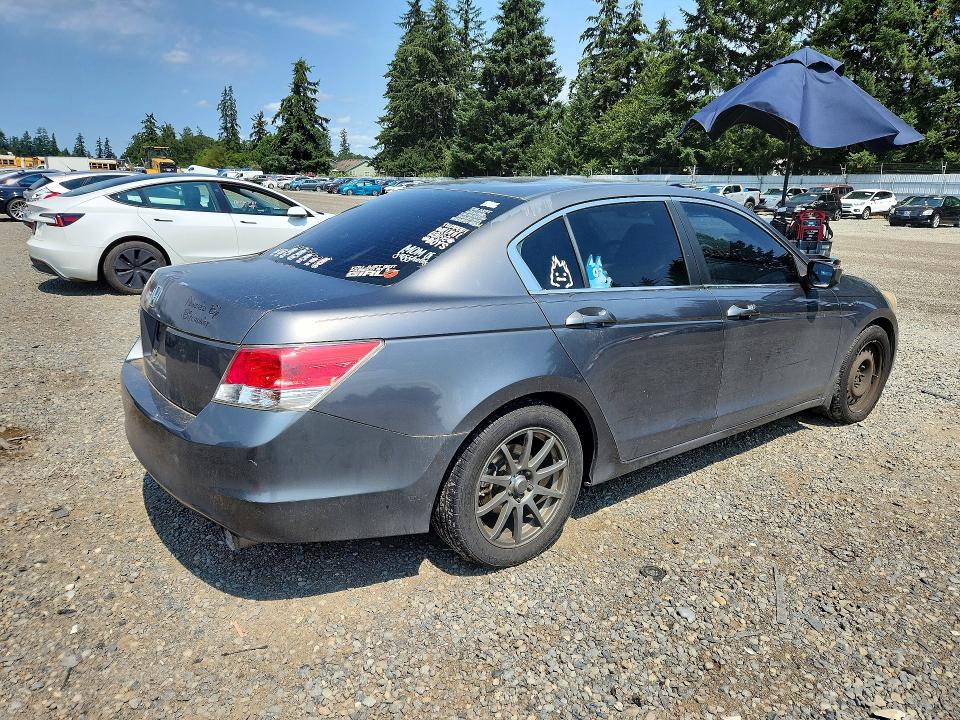 Photo 3 from auction – 2010 HONDA ACCORD with VIN 1HGCP2F75AA068042