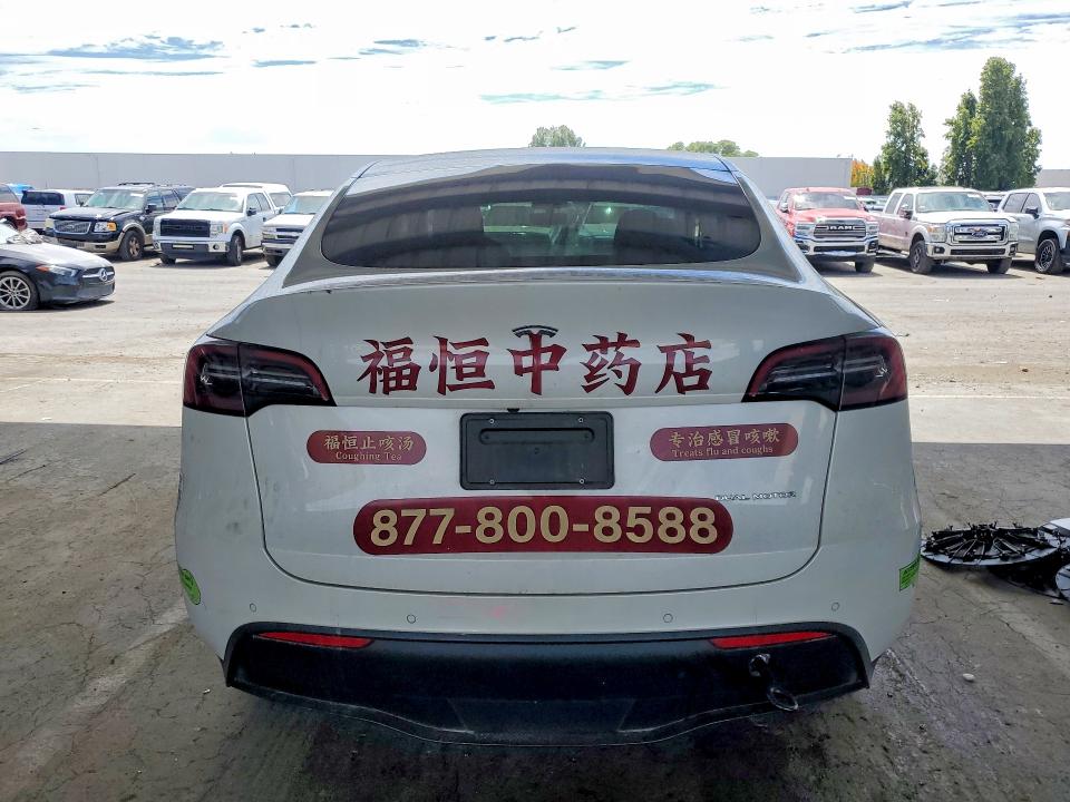 Photo 6 from auction – 2022 TESLA MODEL Y with VIN 7SAYGDEE3NF551321