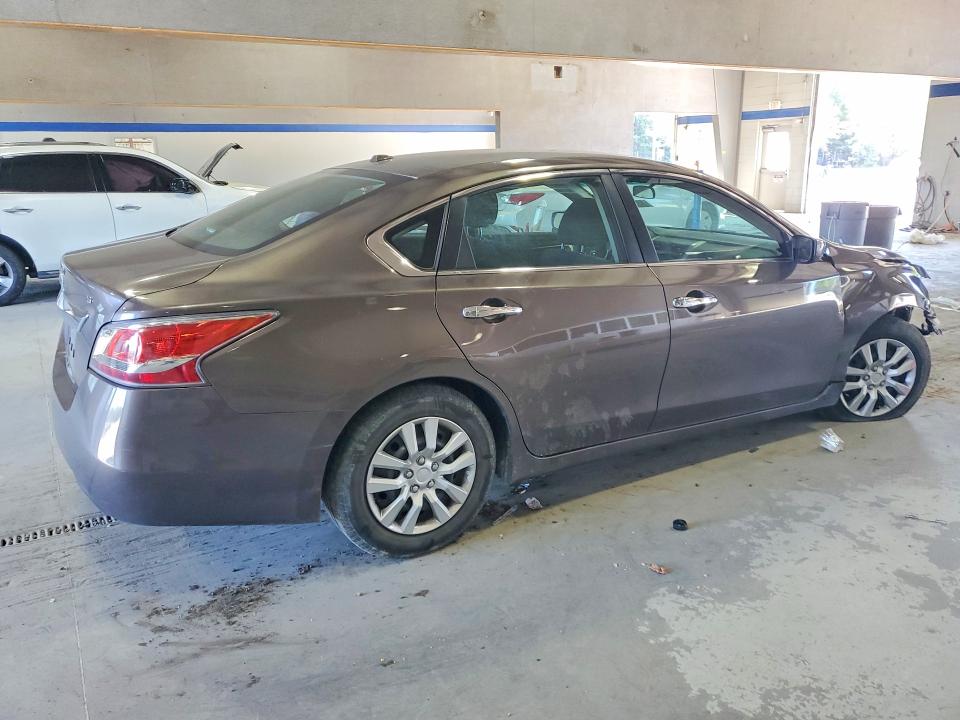 Photo 3 from auction – 2015 NISSAN ALTIMA with VIN 1N4AL3AP3FC227866