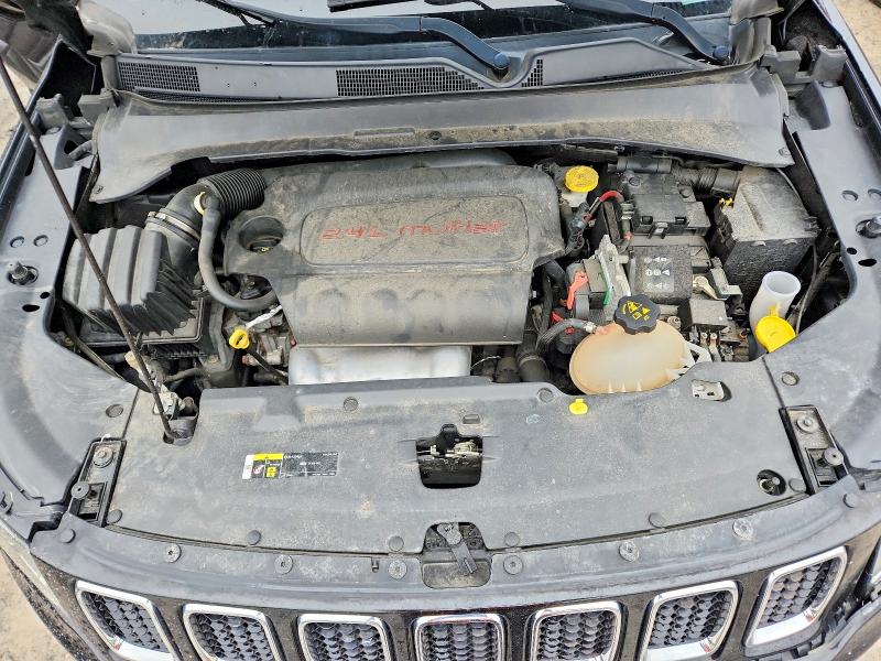 Photo 11 from auction – 2018 JEEP COMPASS with VIN 3C4NJDAB1JT415584